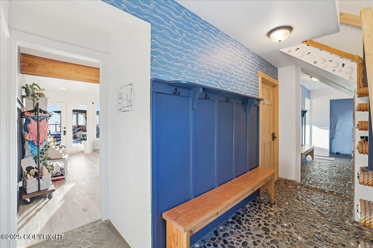 895 Ocean Drive Loop Property Photo 7