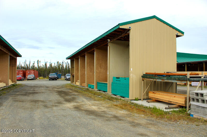 Mile 185 Glenn Highway Property Photo 4