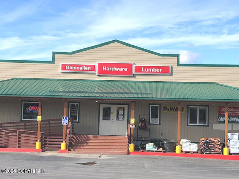 Mile 185 Glenn Highway Property Photo 3