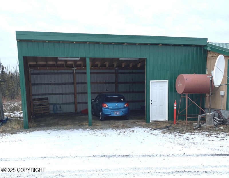 Mile 185 Glenn Highway Property Photo 14