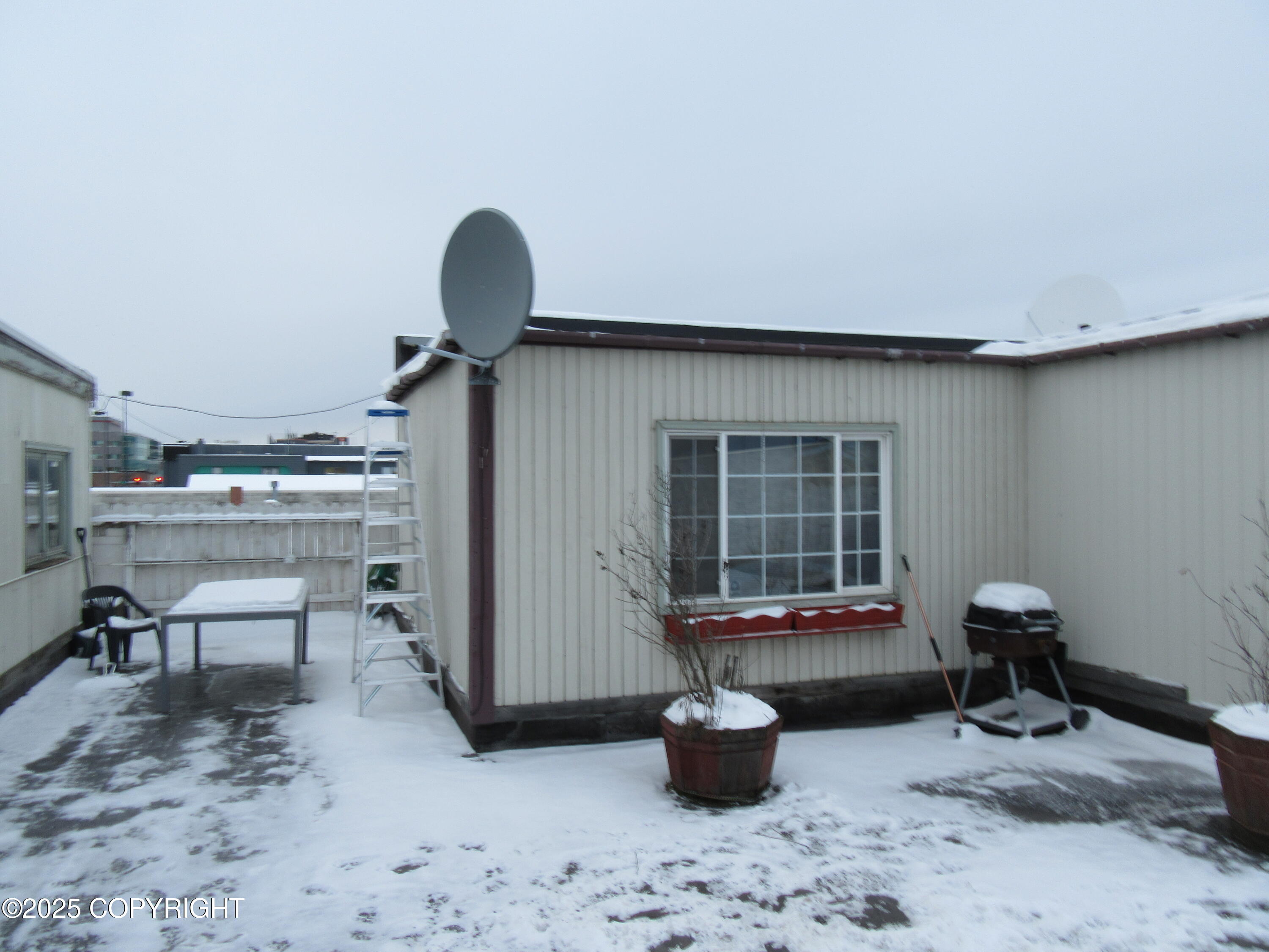 233 E 5th Avenue Property Photo 6