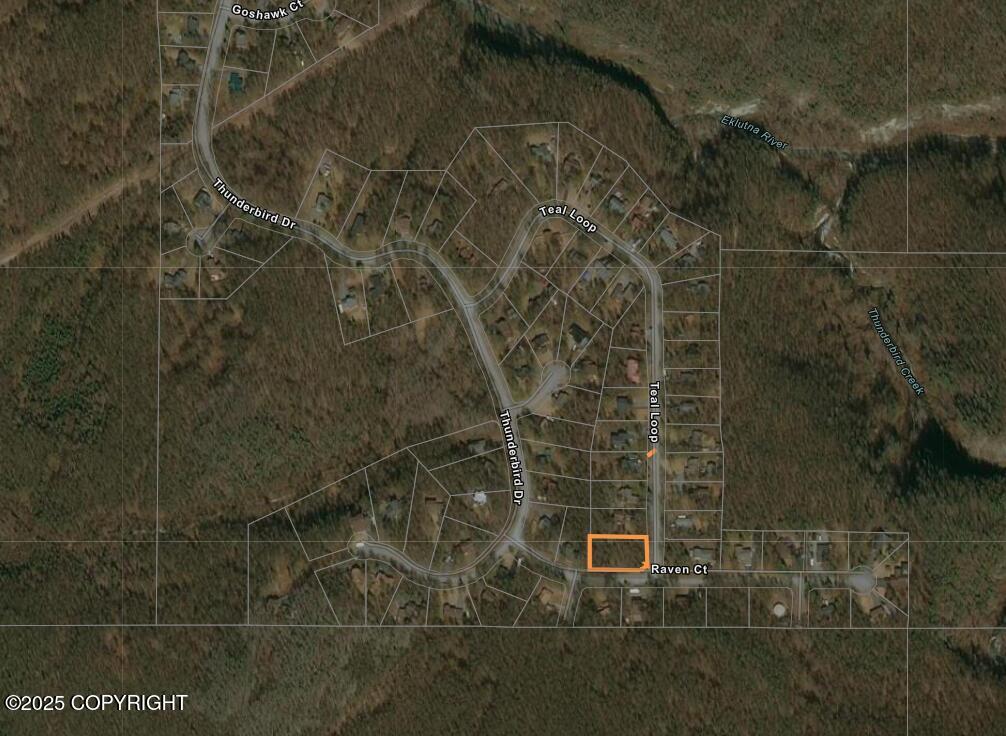 L14 B6 Teal Loop Property Photo 1