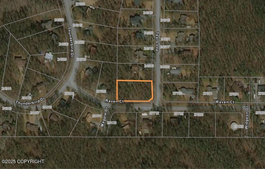 L14 B6 Teal Loop Property Photo 2