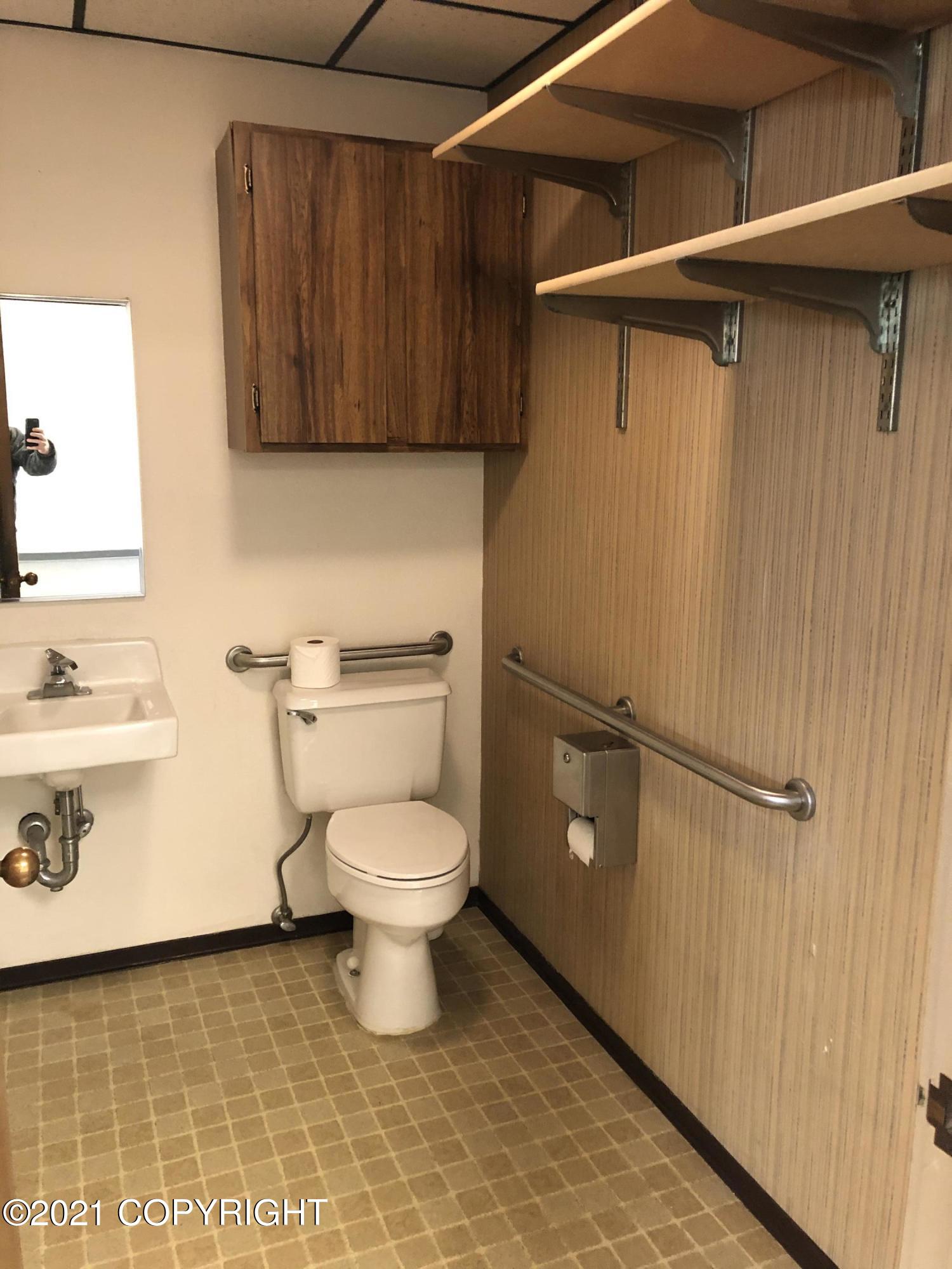 1399 W 34th Avenue #103 Property Photo 8