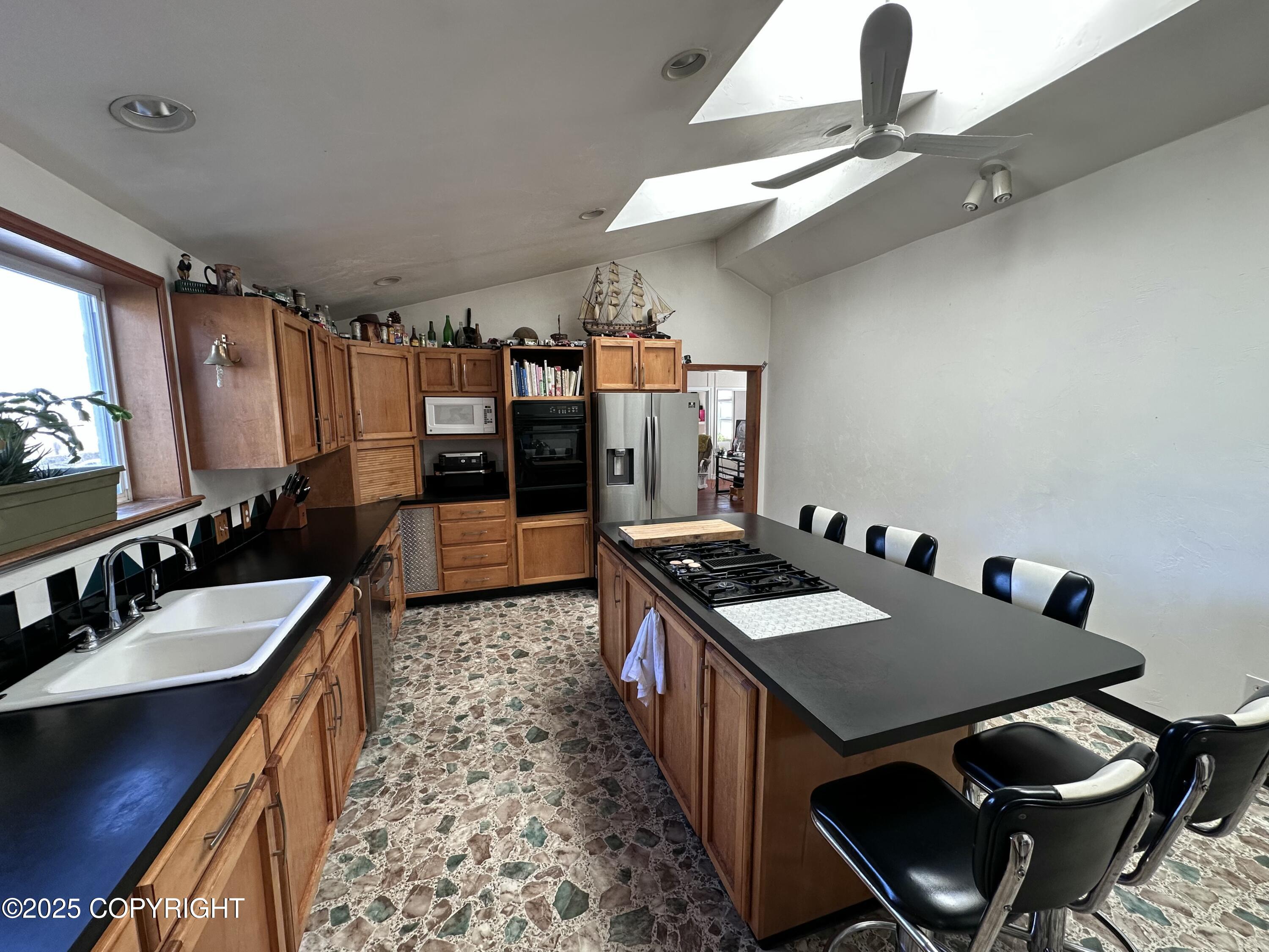 11-15 2nd Avenue Property Photo 17