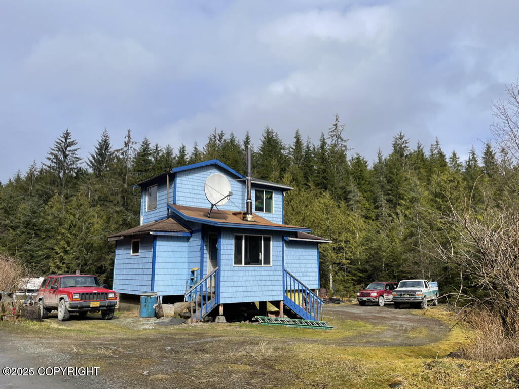 L5b Setter Lake Road Property Photo 1