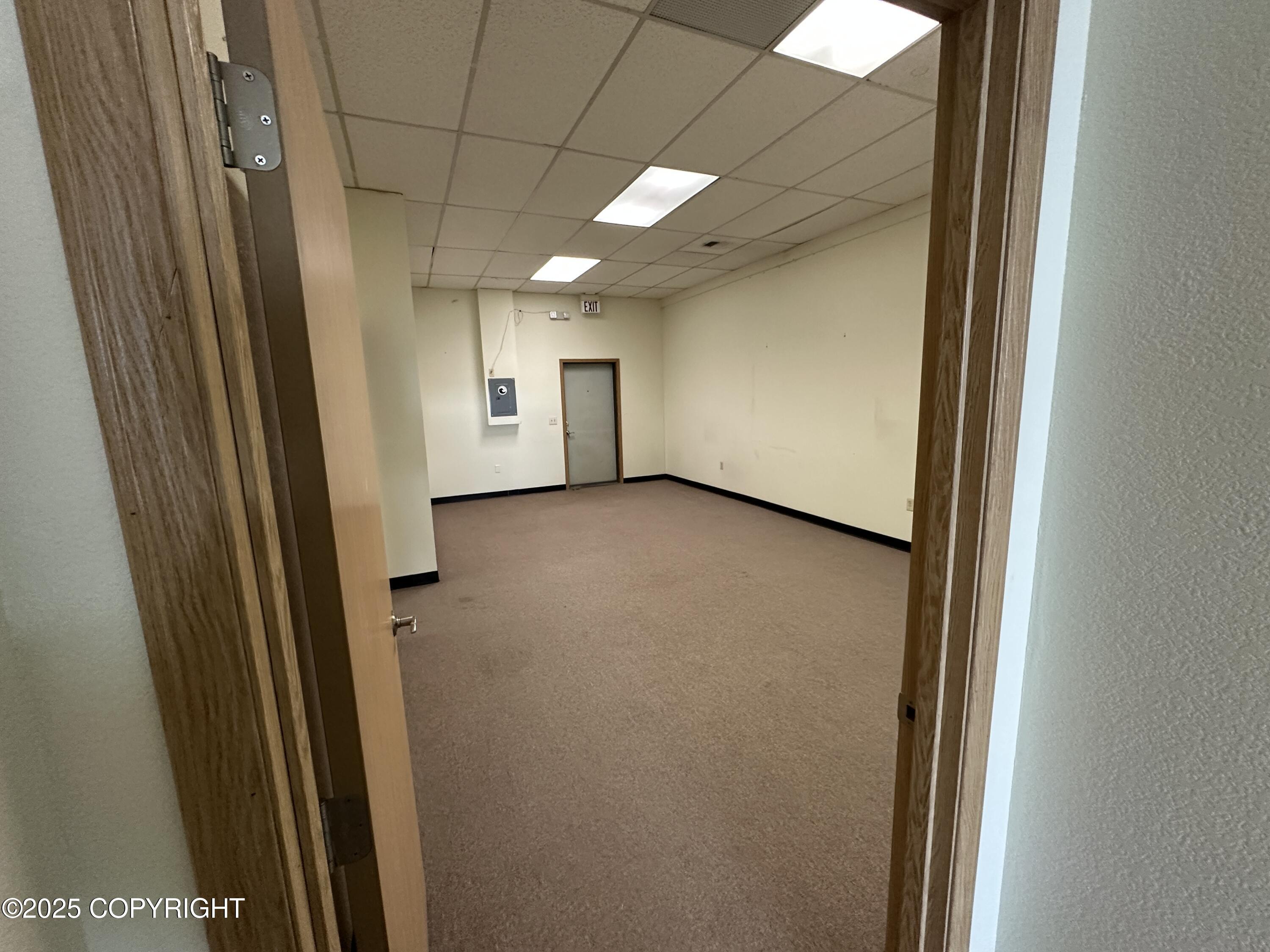 897 Commercial Drive Property Photo 11