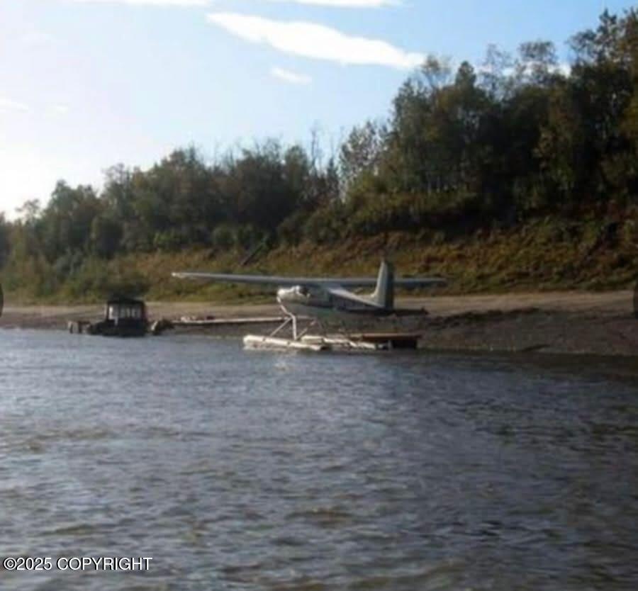 Uss #2354 Aniak River Property Photo 5