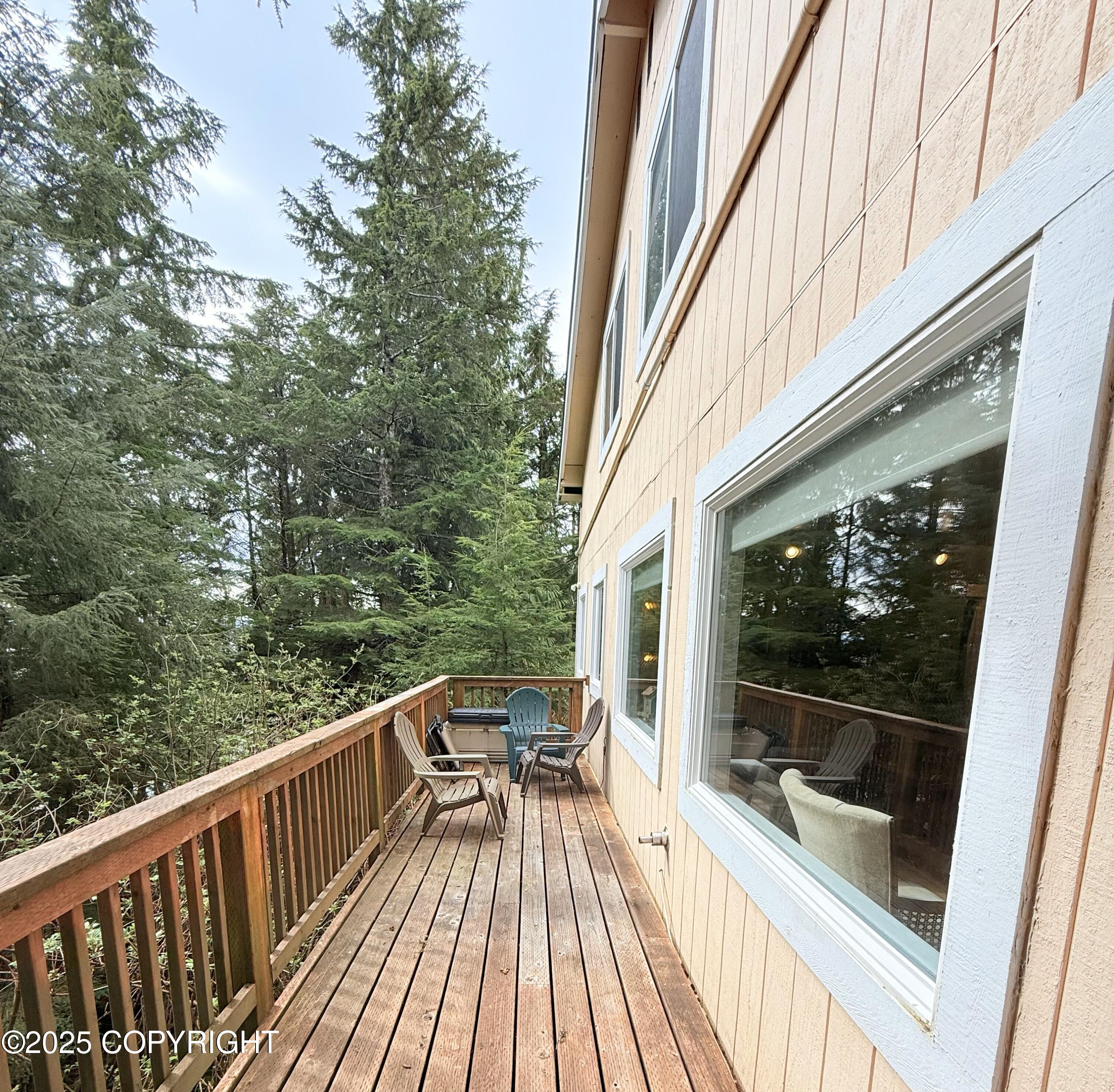 12399 Blackberry Lane Property Photo 15