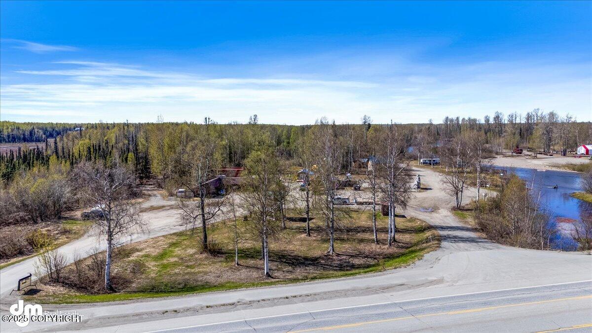 33900 W Parks Highway Property Photo 13