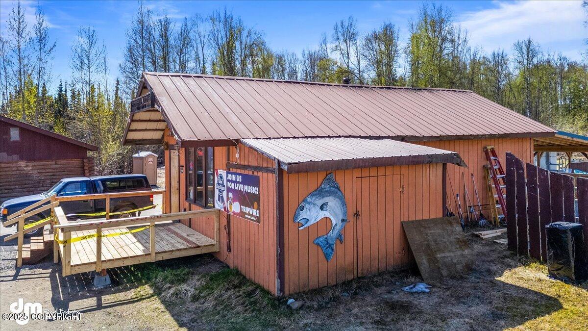 33900 W Parks Highway Property Photo 15
