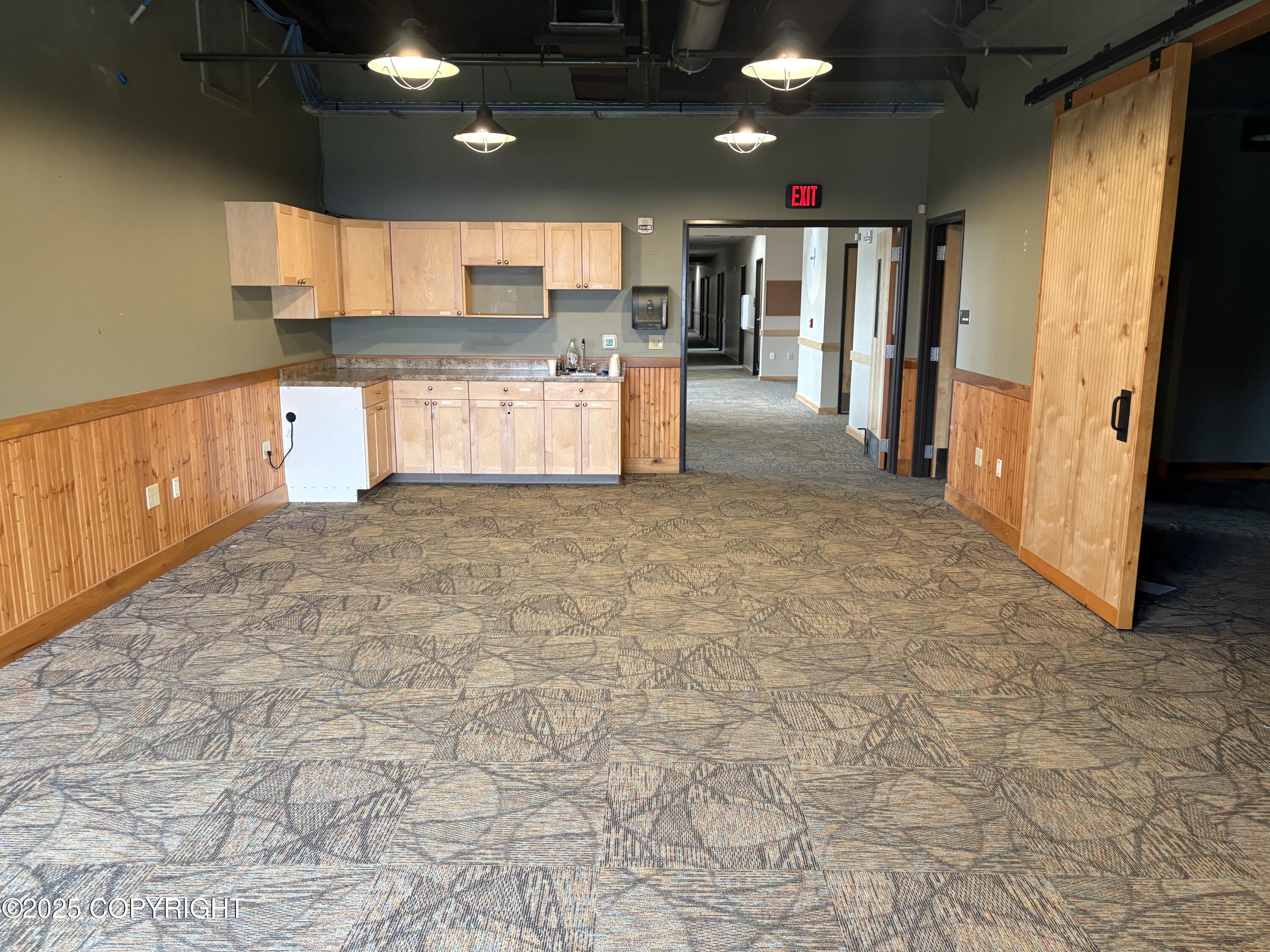 600 E Railroad Avenue 102 & 200 Property Photo 11