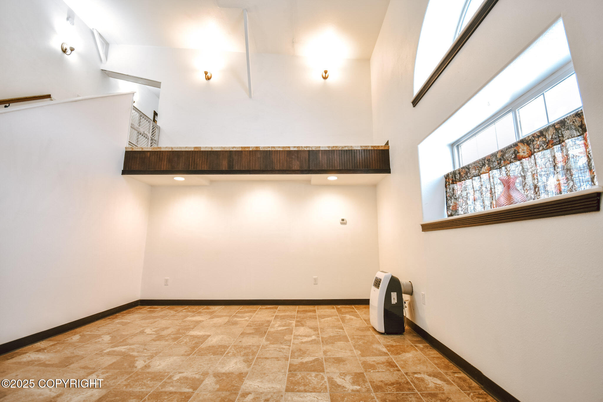 36142 Pine Street Property Photo 12