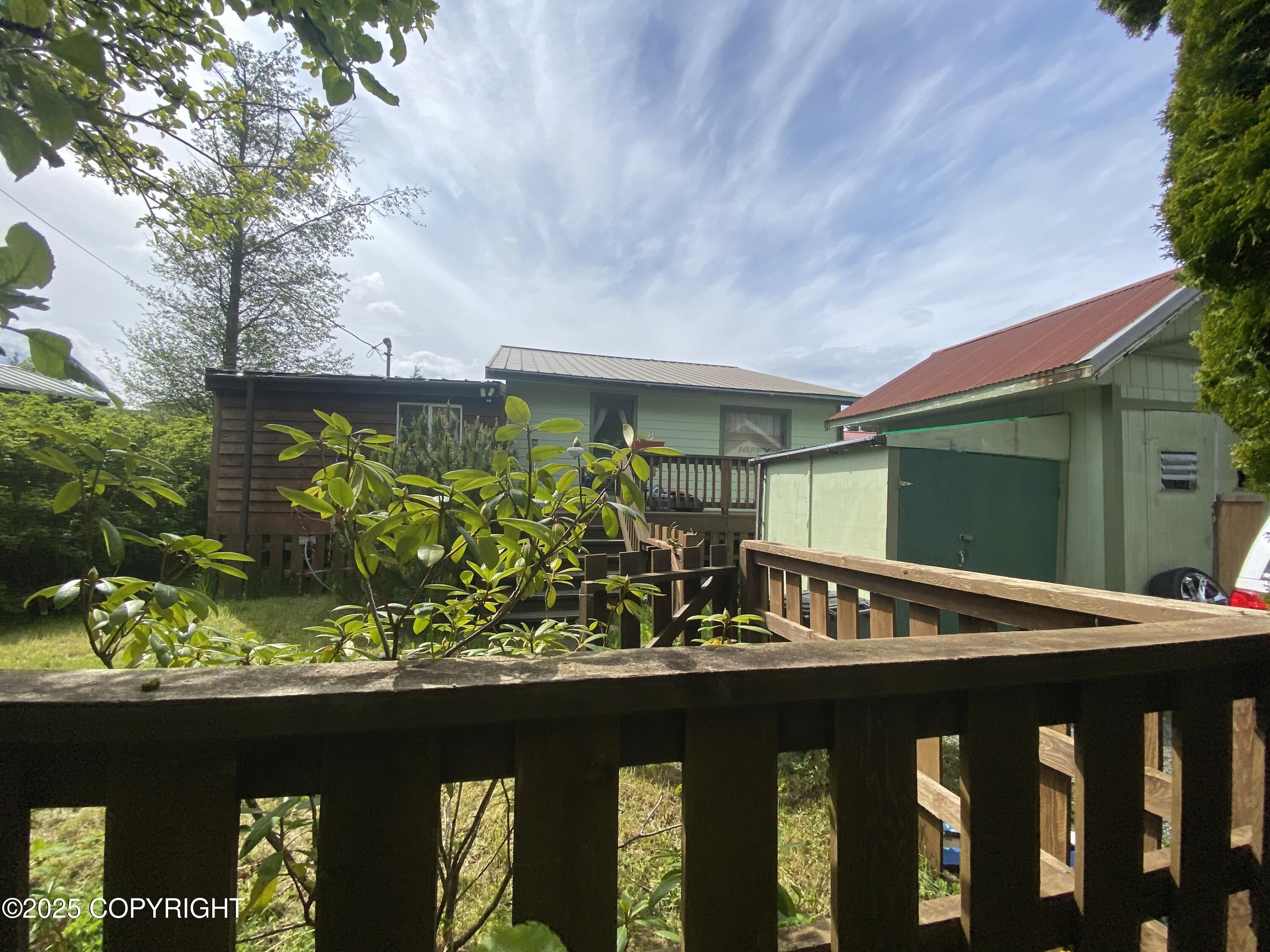 1906 Hamilton Drive Property Photo 1
