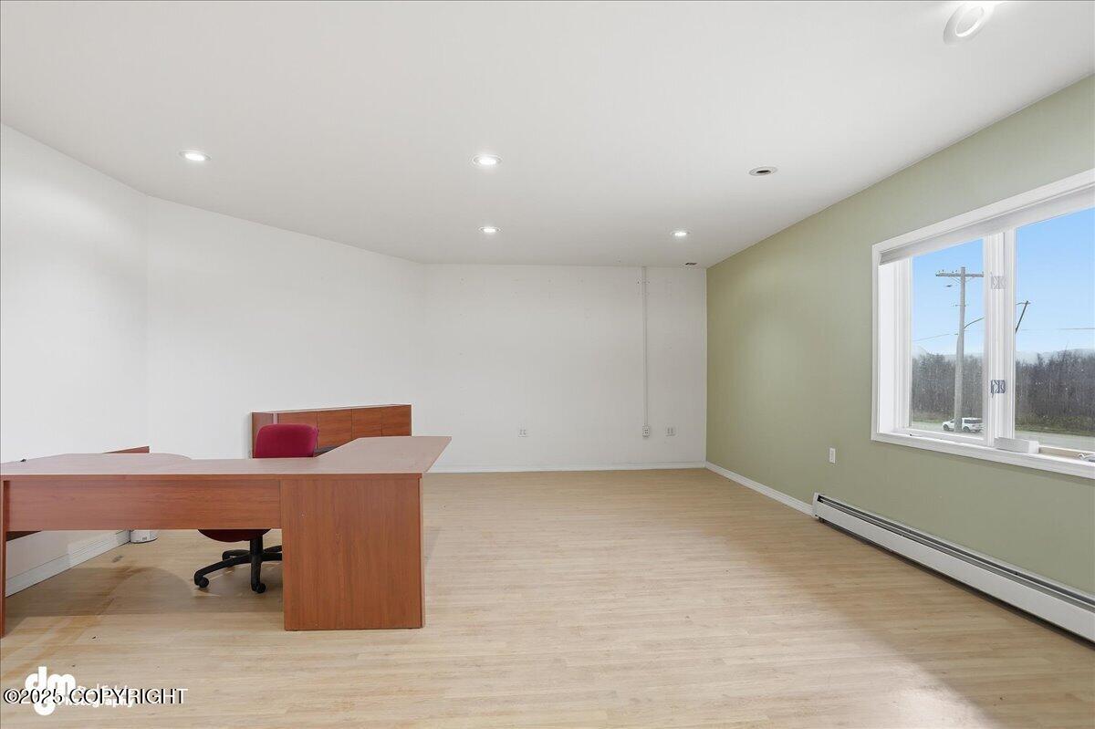 1649 W Parks Highway Property Photo 31