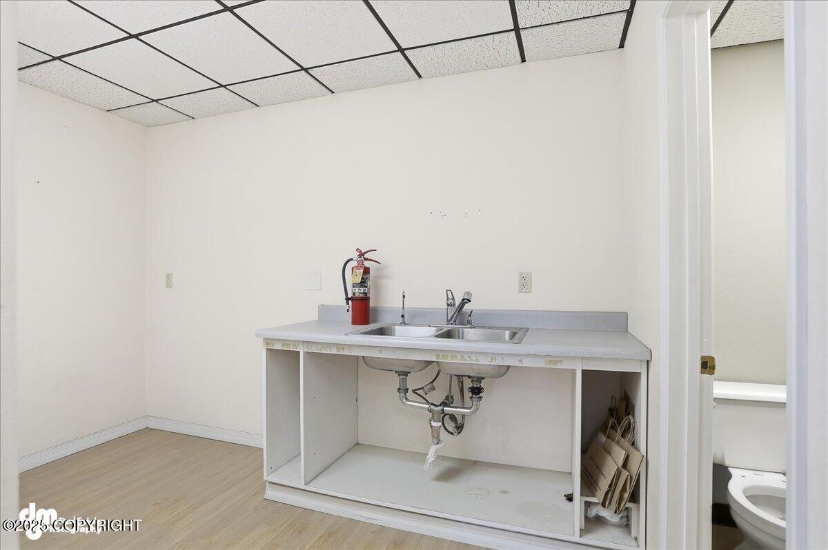 1649 W Parks Highway Property Photo 34