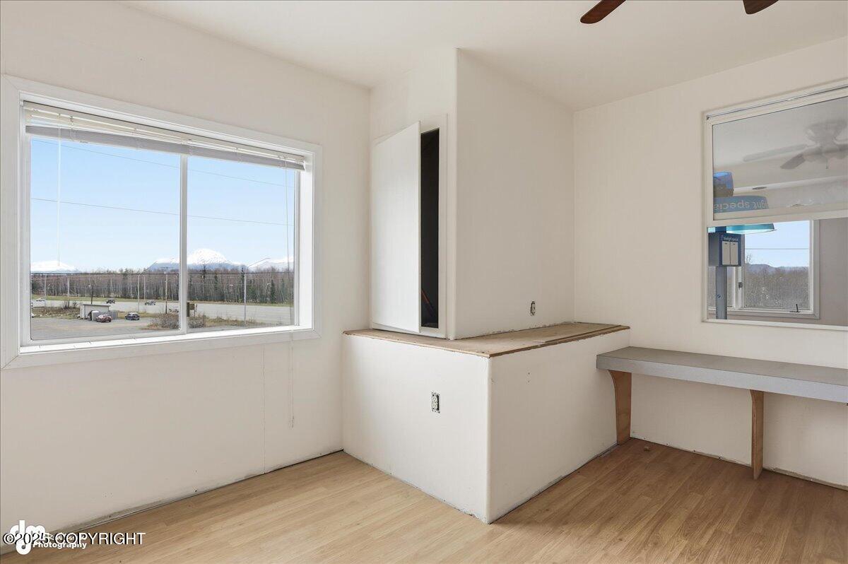 1649 W Parks Highway Property Photo 41