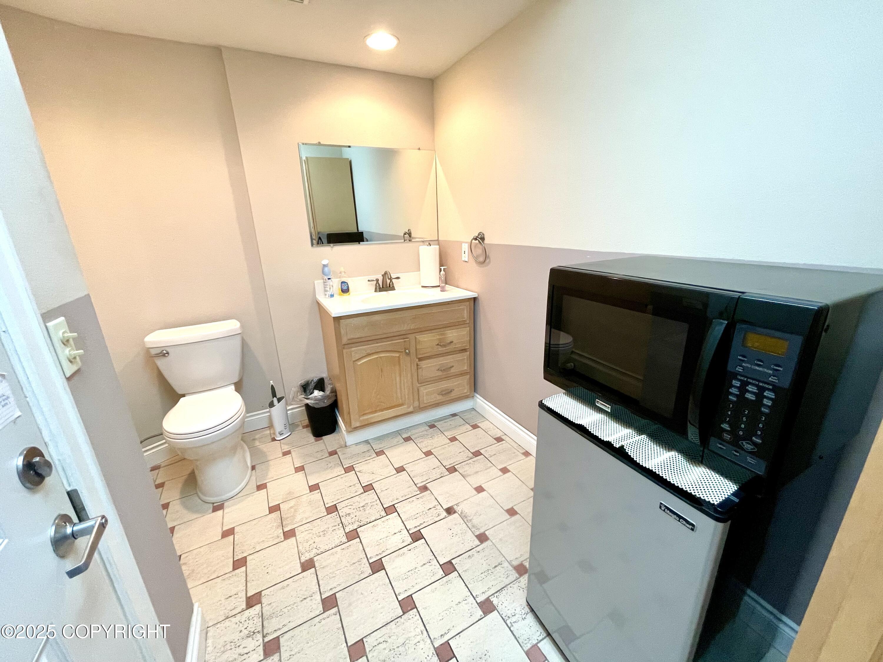 500 Adams Street Property Photo 10