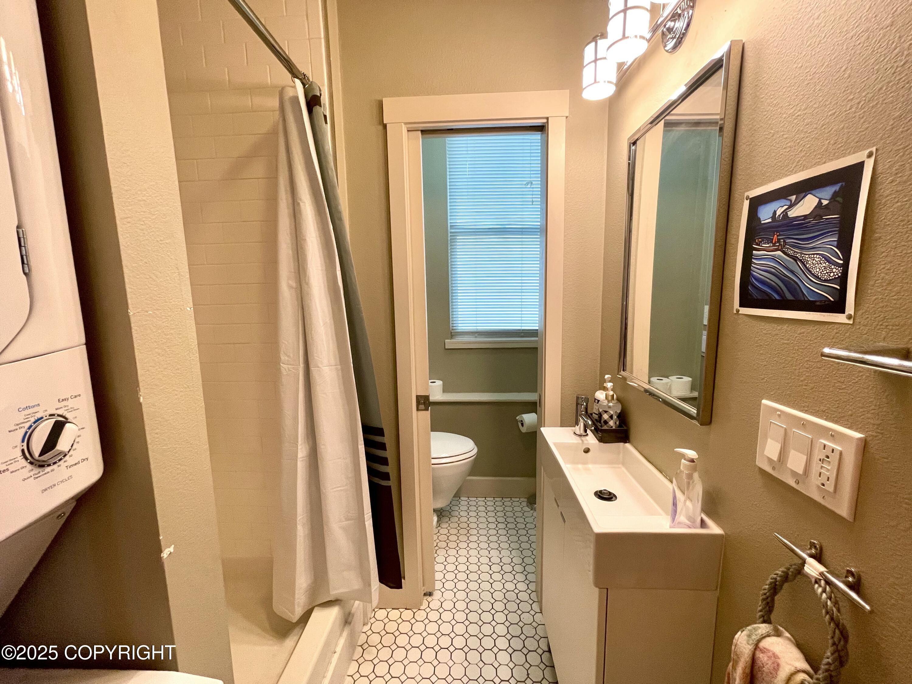 500 Adams Street Property Photo 19