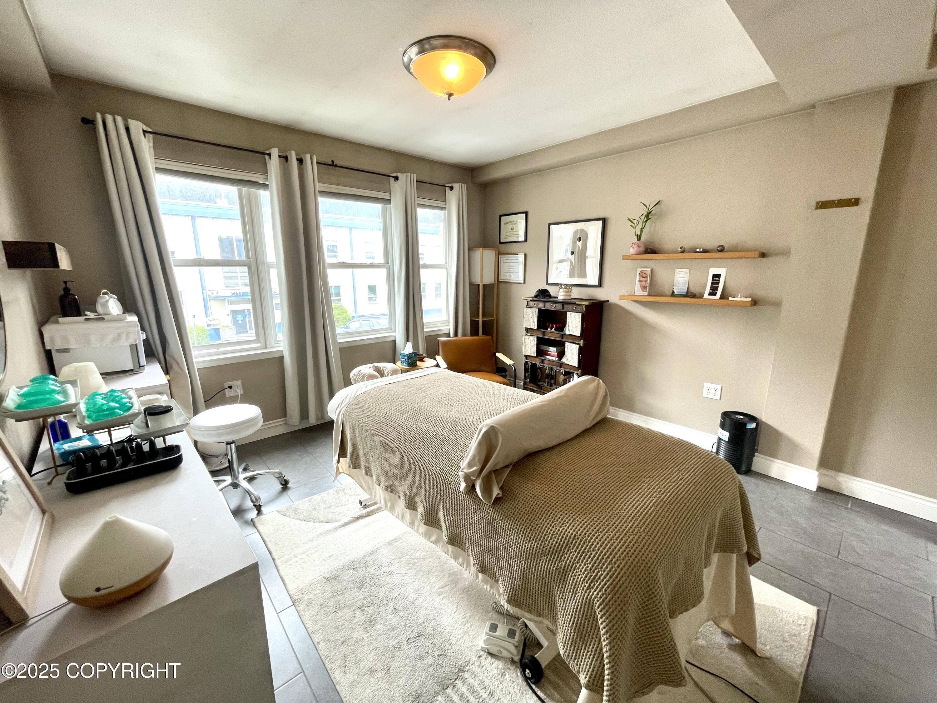 500 Adams Street Property Photo 49