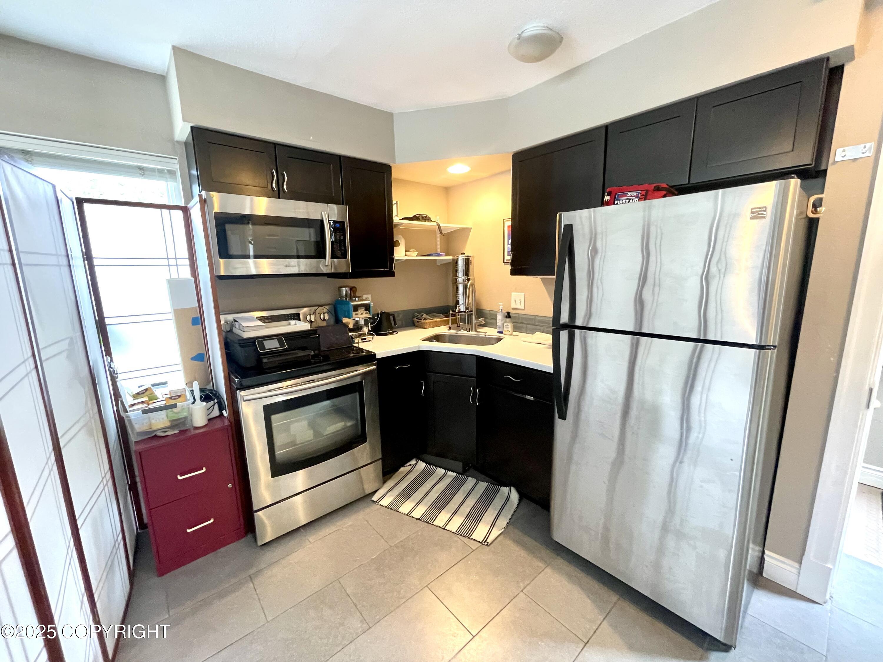 500 Adams Street Property Photo 54
