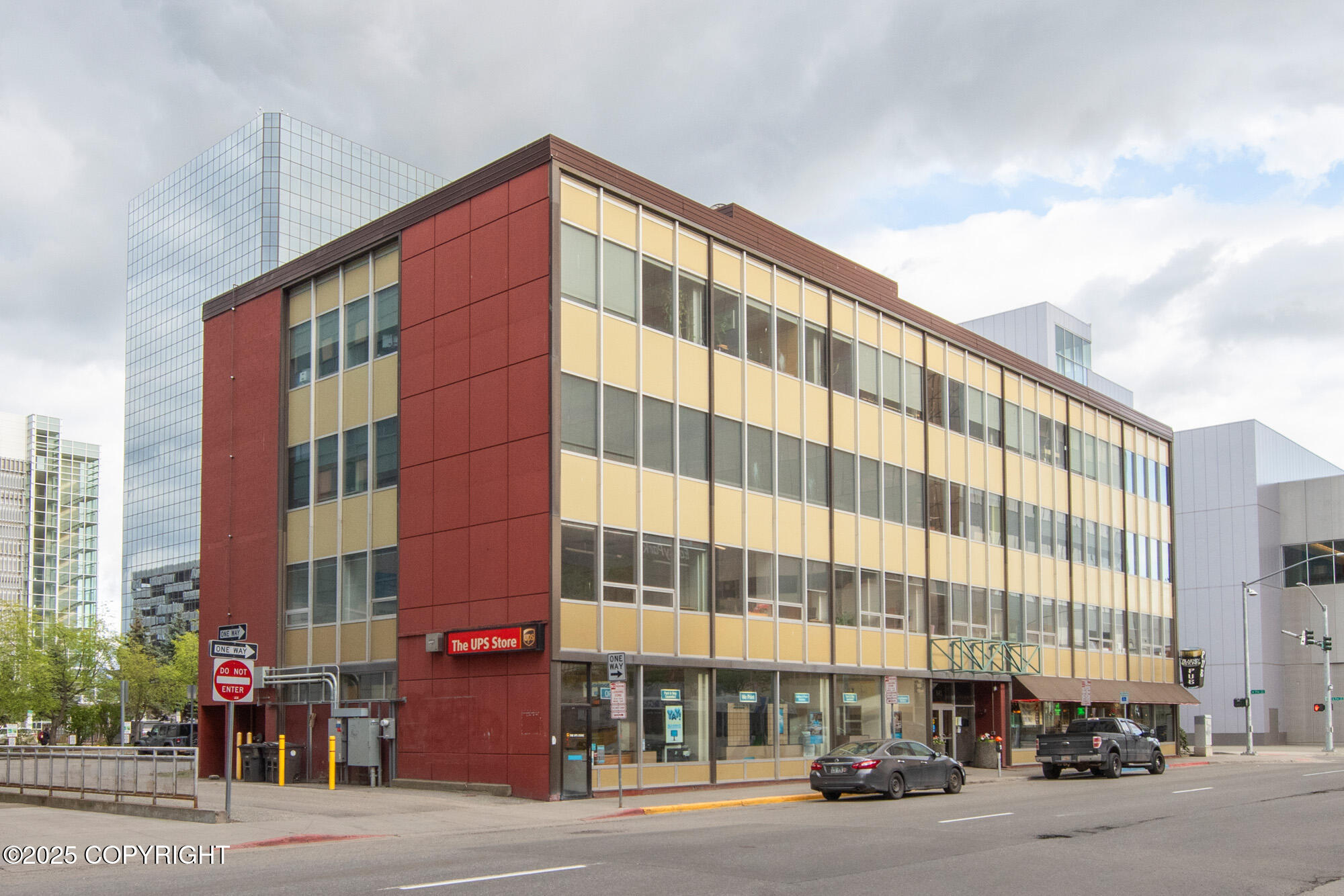 645 G Street Property Photo 2