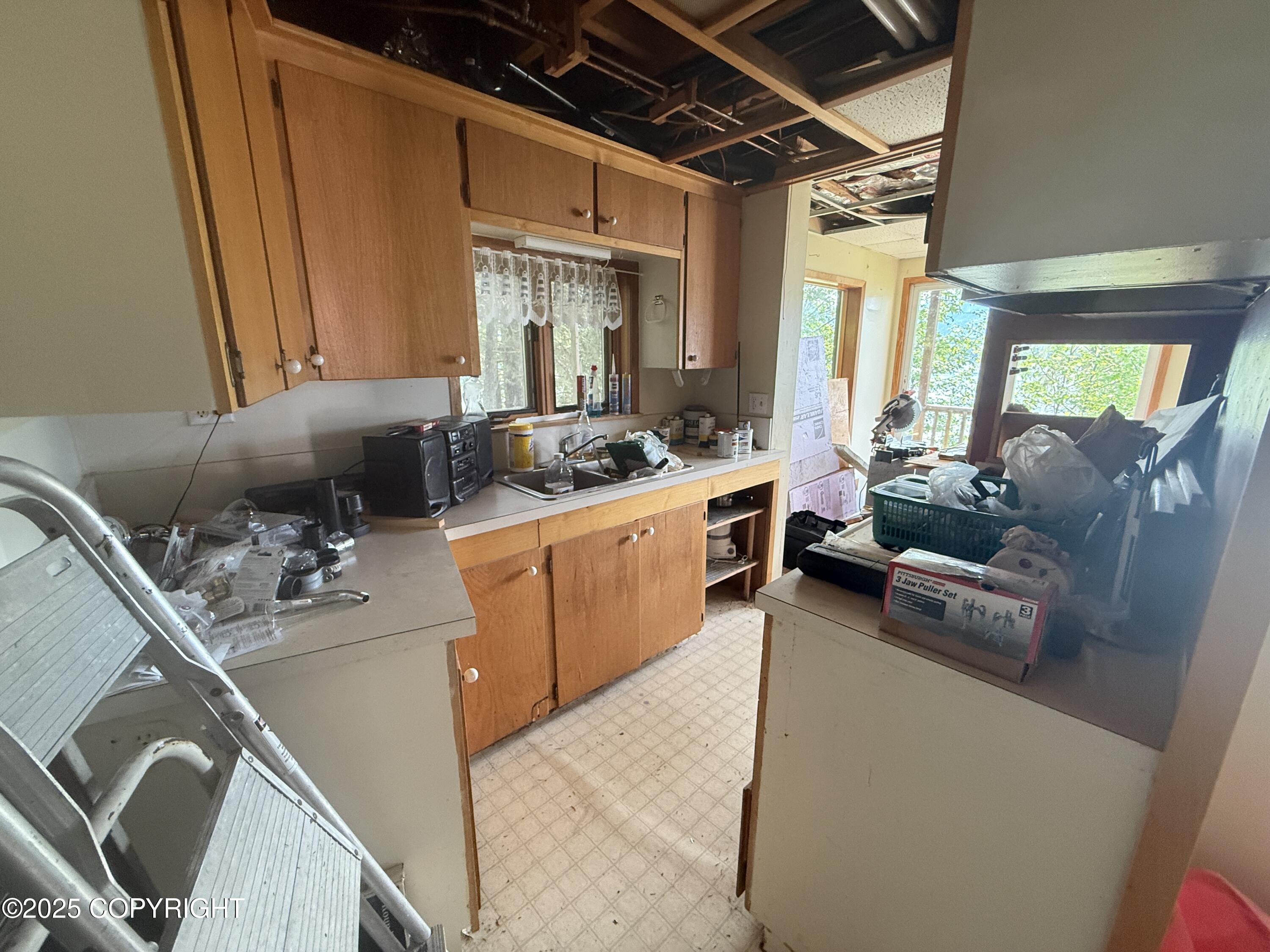 406 Mitkof Highway Property Photo 17