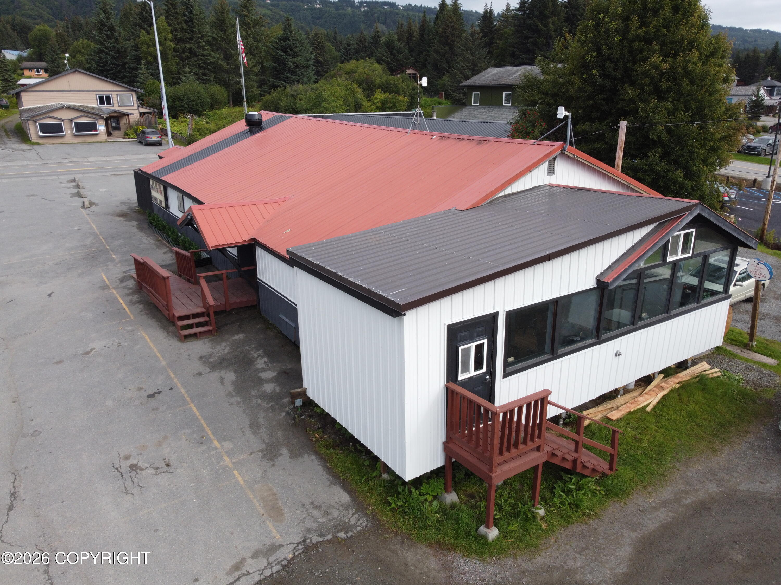 453 E Pioneer Avenue Property Photo 4