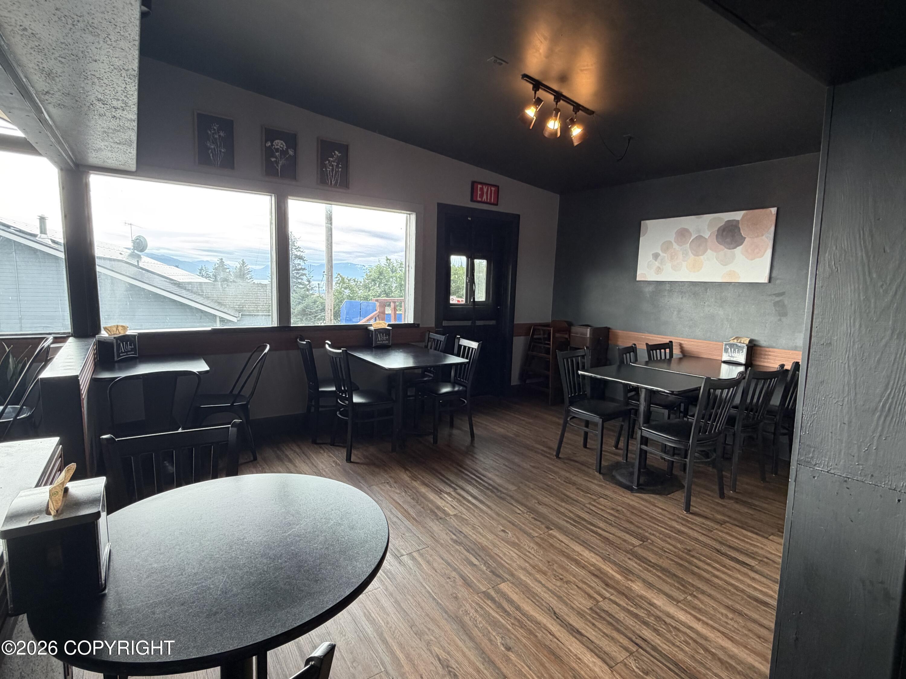 453 E Pioneer Avenue Property Photo 17