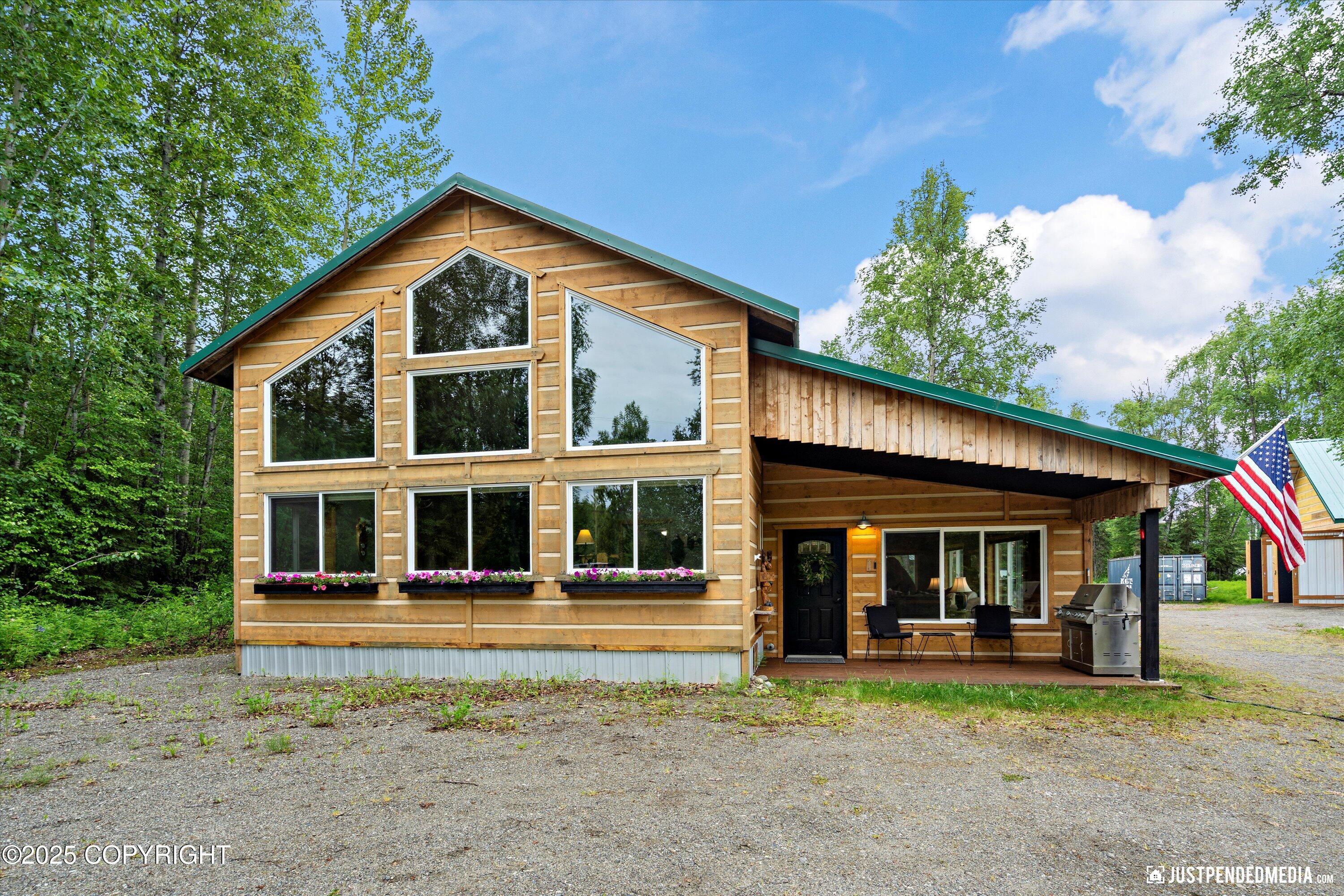 29416 W Deshka Landing Road Property Photo 3