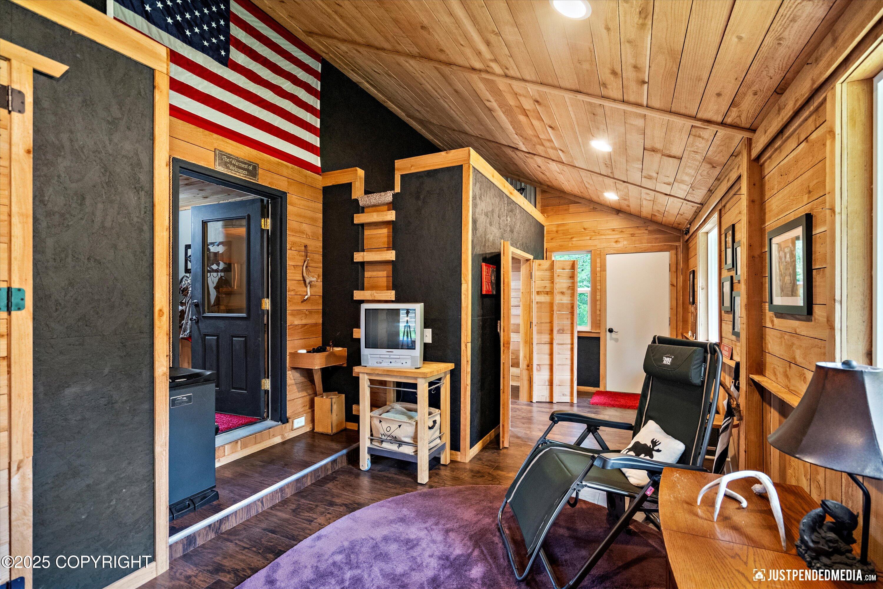 29416 W Deshka Landing Road Property Photo 16