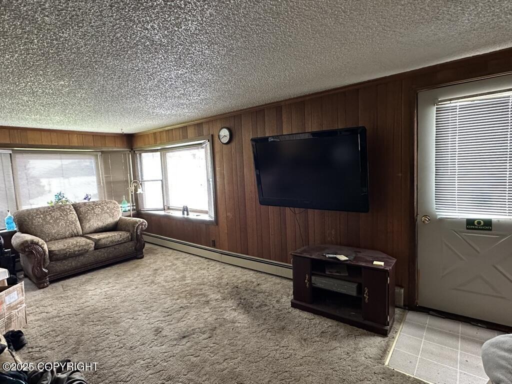 339 Cassiar Street Property Photo 4