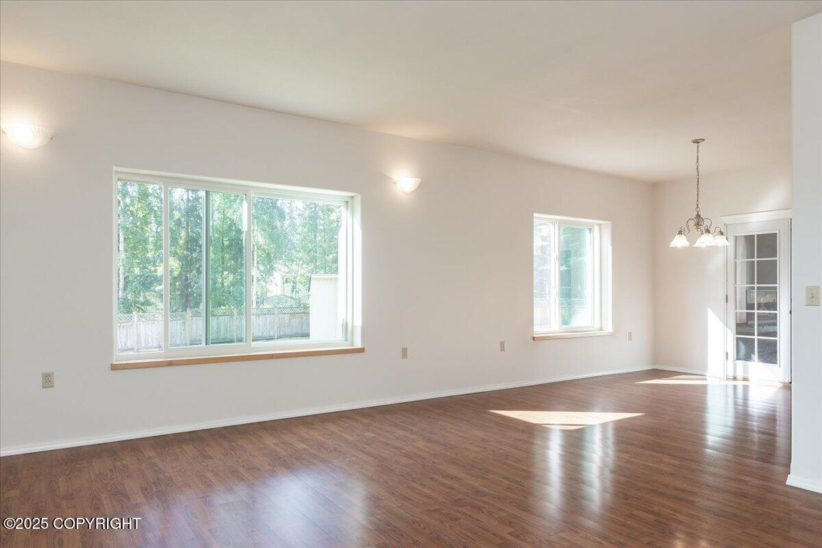 480 Kentshire Drive Property Photo 8
