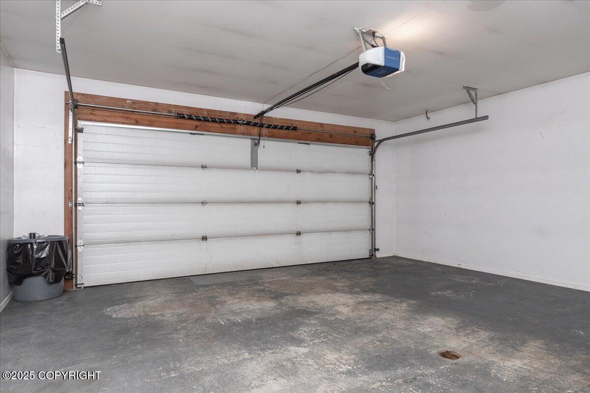 480 Kentshire Drive Property Photo 24
