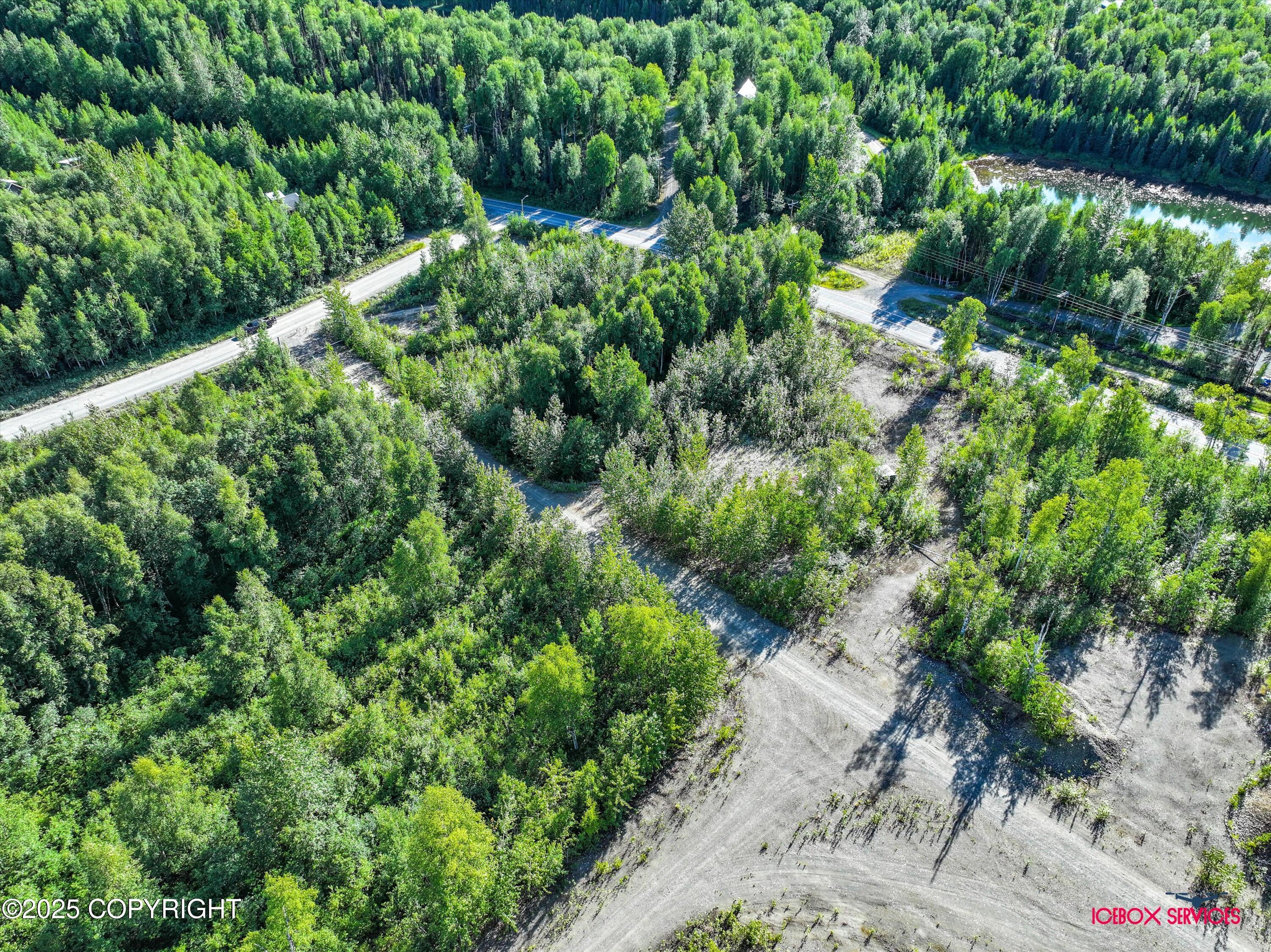 24777 W Honeybee Lake Drive Property Photo 2
