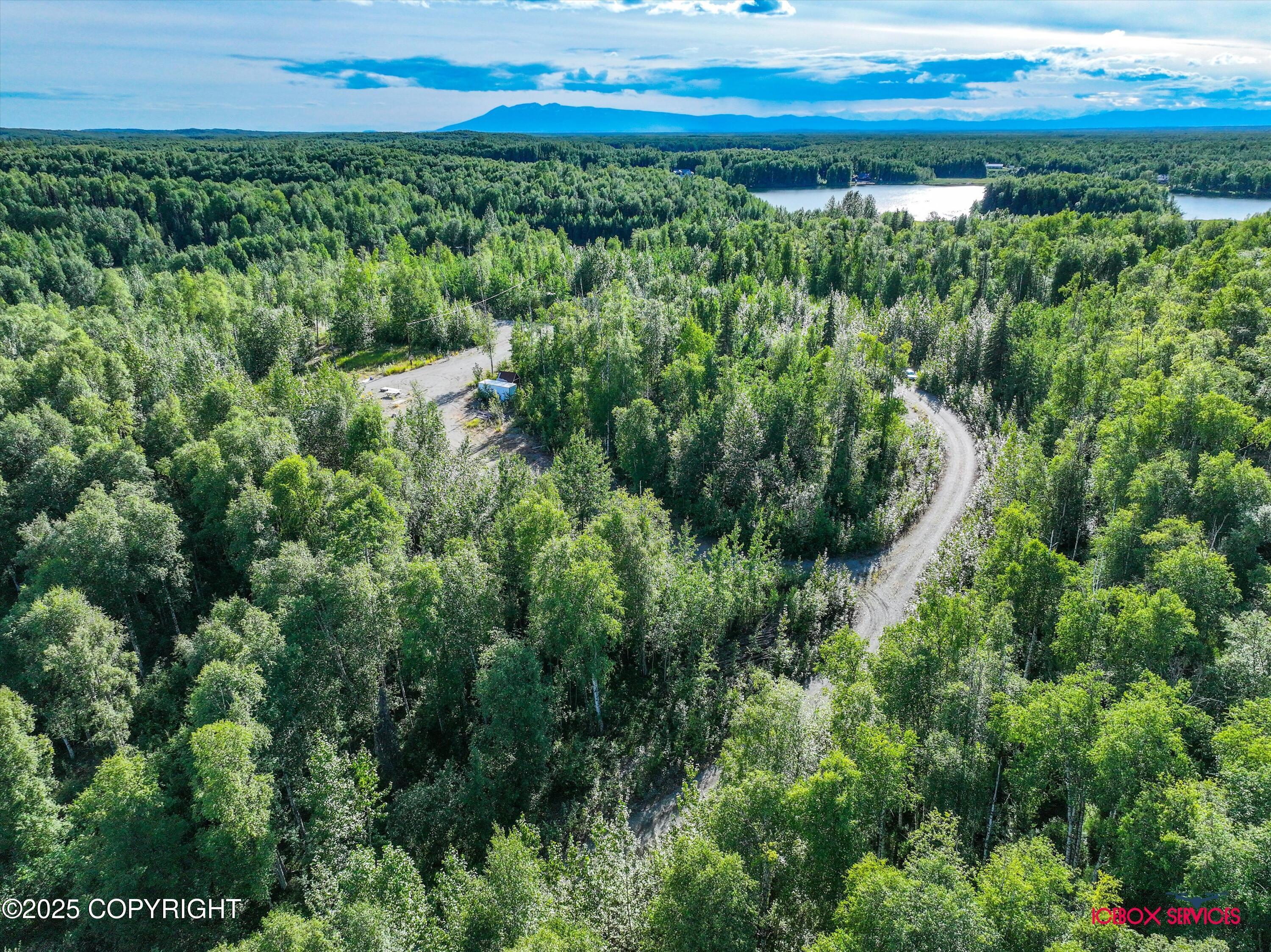 24777 W Honeybee Lake Drive Property Photo 9