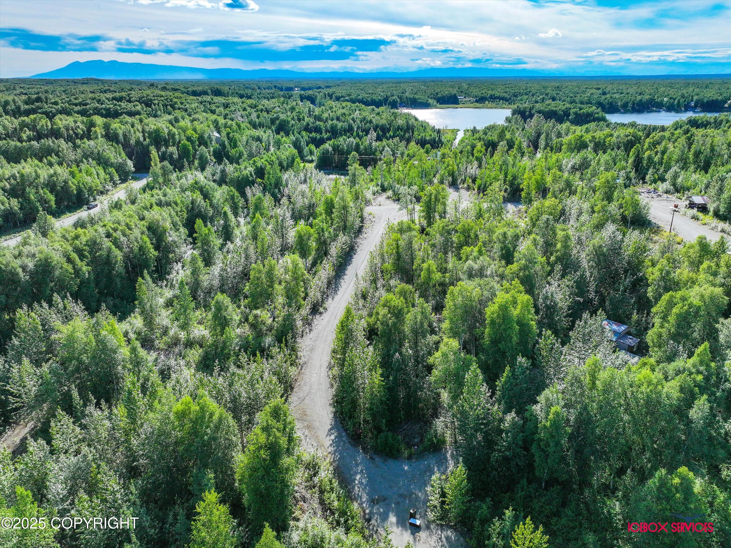 24777 W Honeybee Lake Drive Property Photo 12