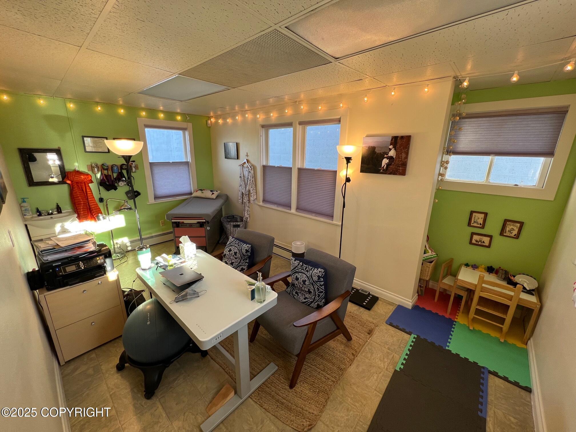 411 W Northern Lights Boulevard Property Photo 7