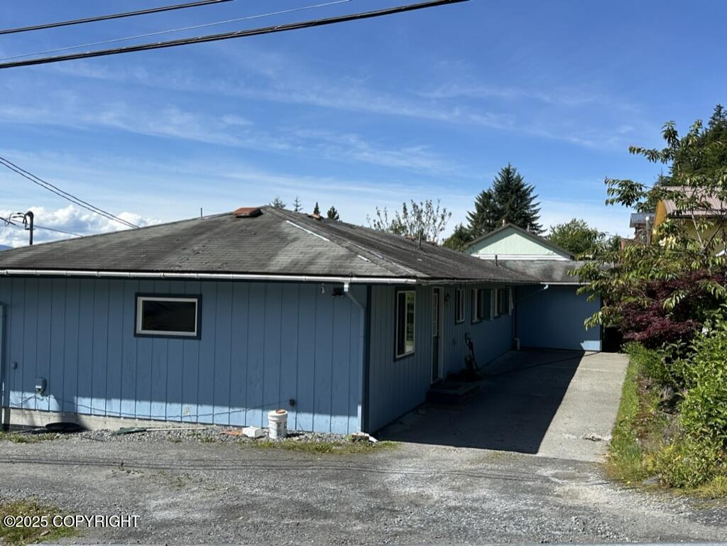 203 3rd Street Property Photo 7