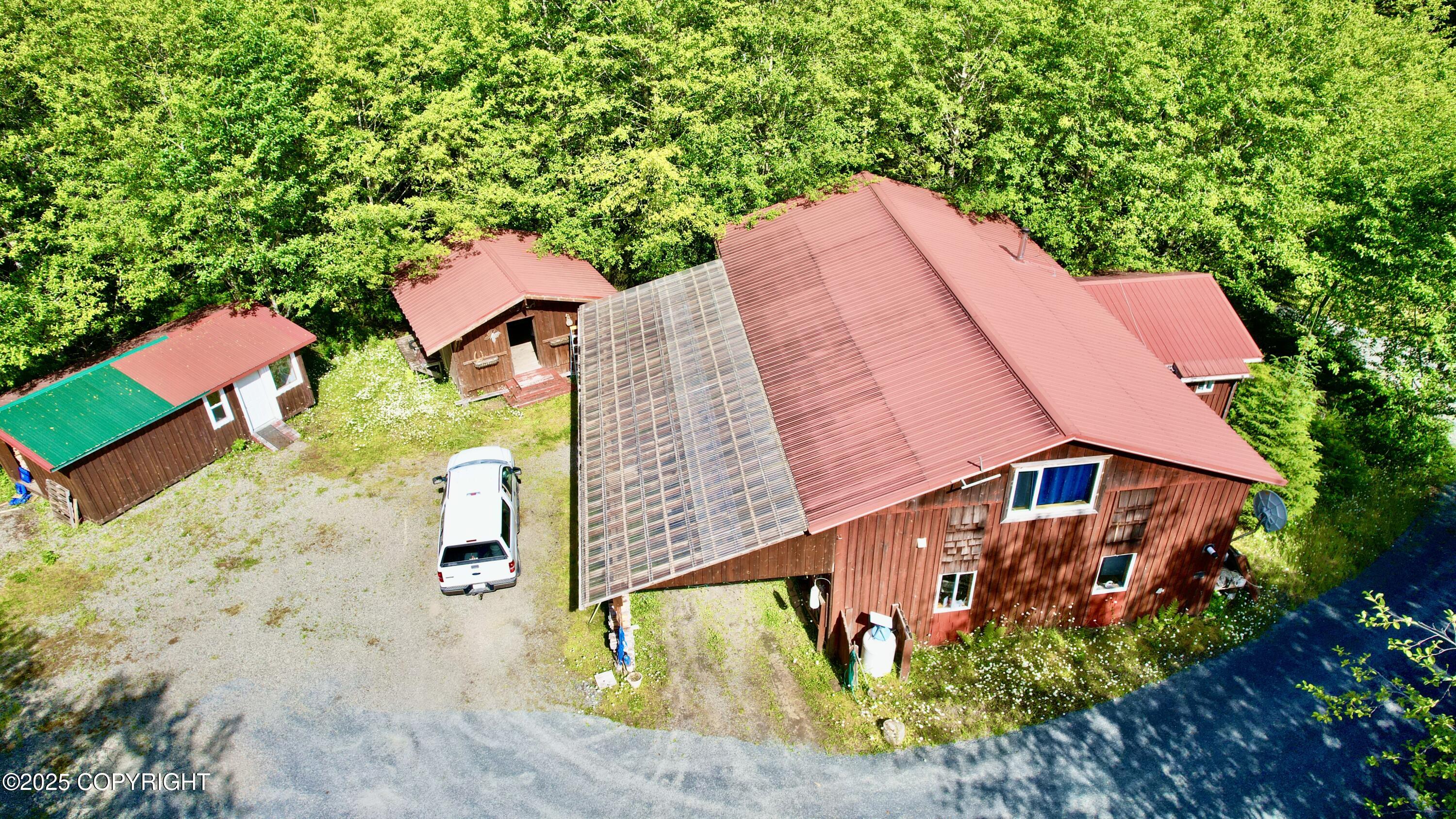 104 Sw Walrus Place Property Photo 1