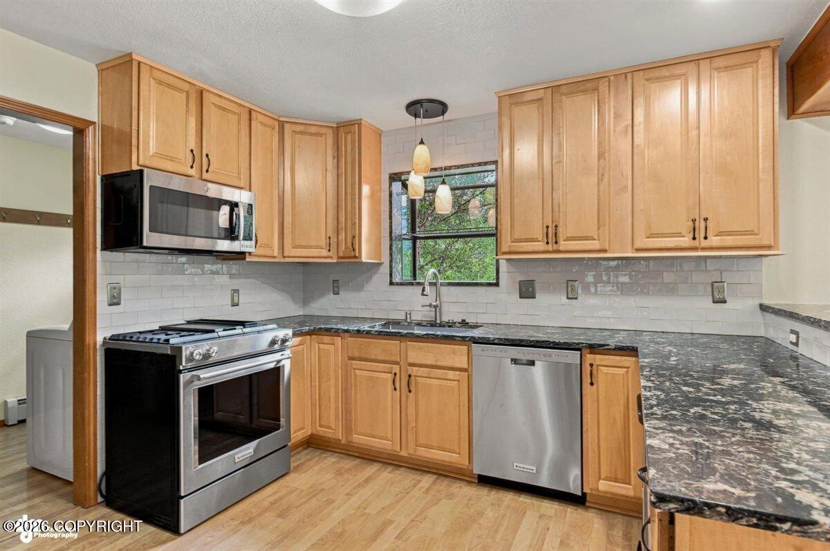 21430 Snowflower Loop Property Photo 19