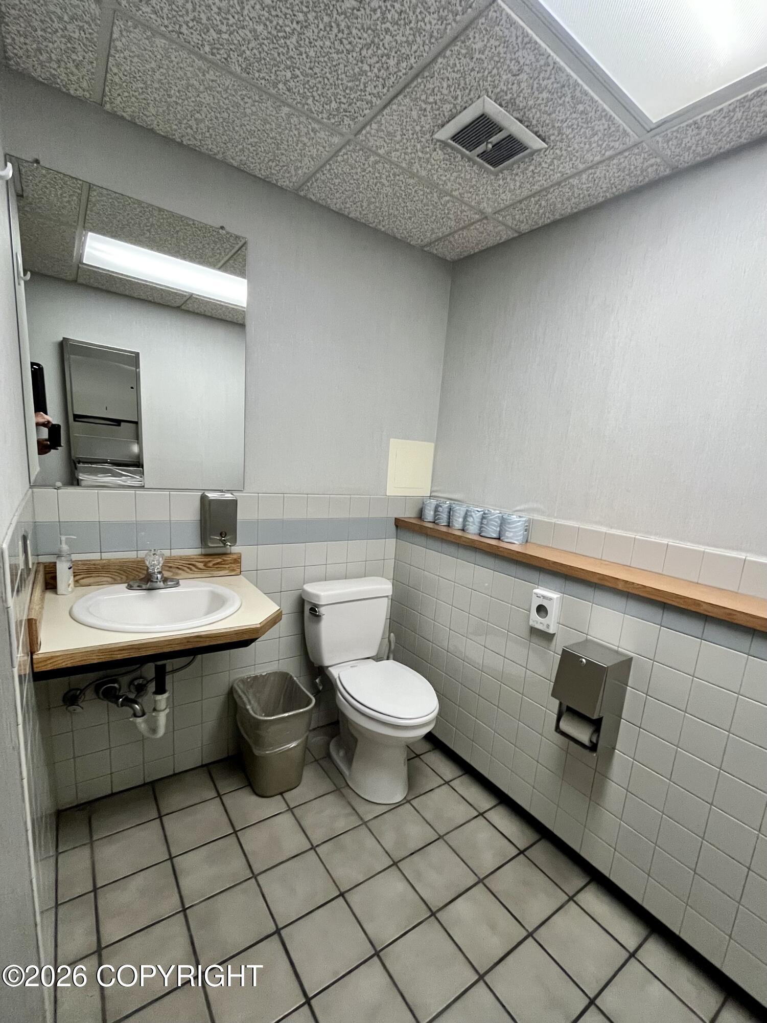 5751 E Mayflower Court Property Photo 18