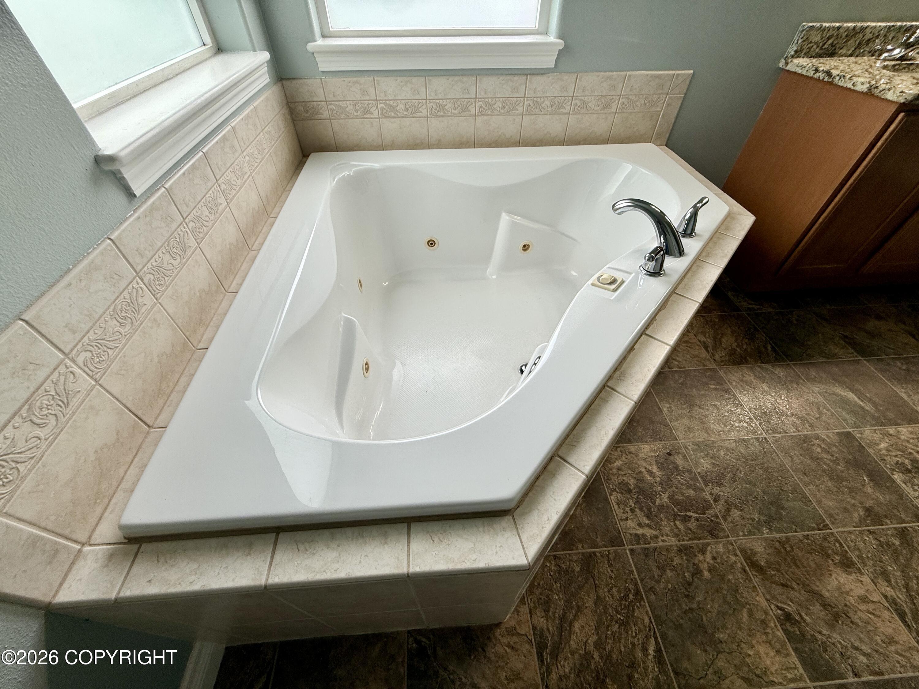 1145 W Granville Street Property Photo 23