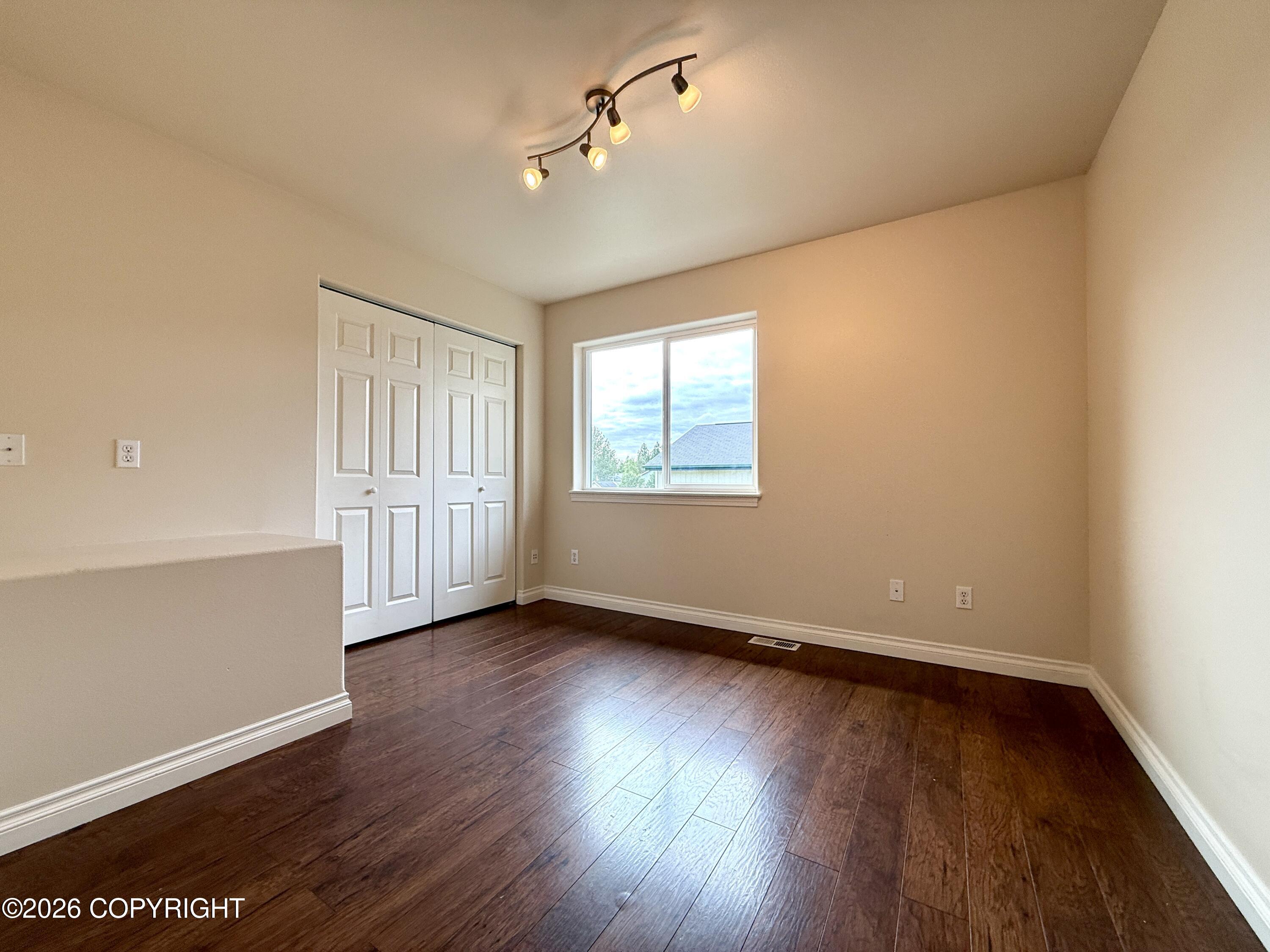 1145 W Granville Street Property Photo 27