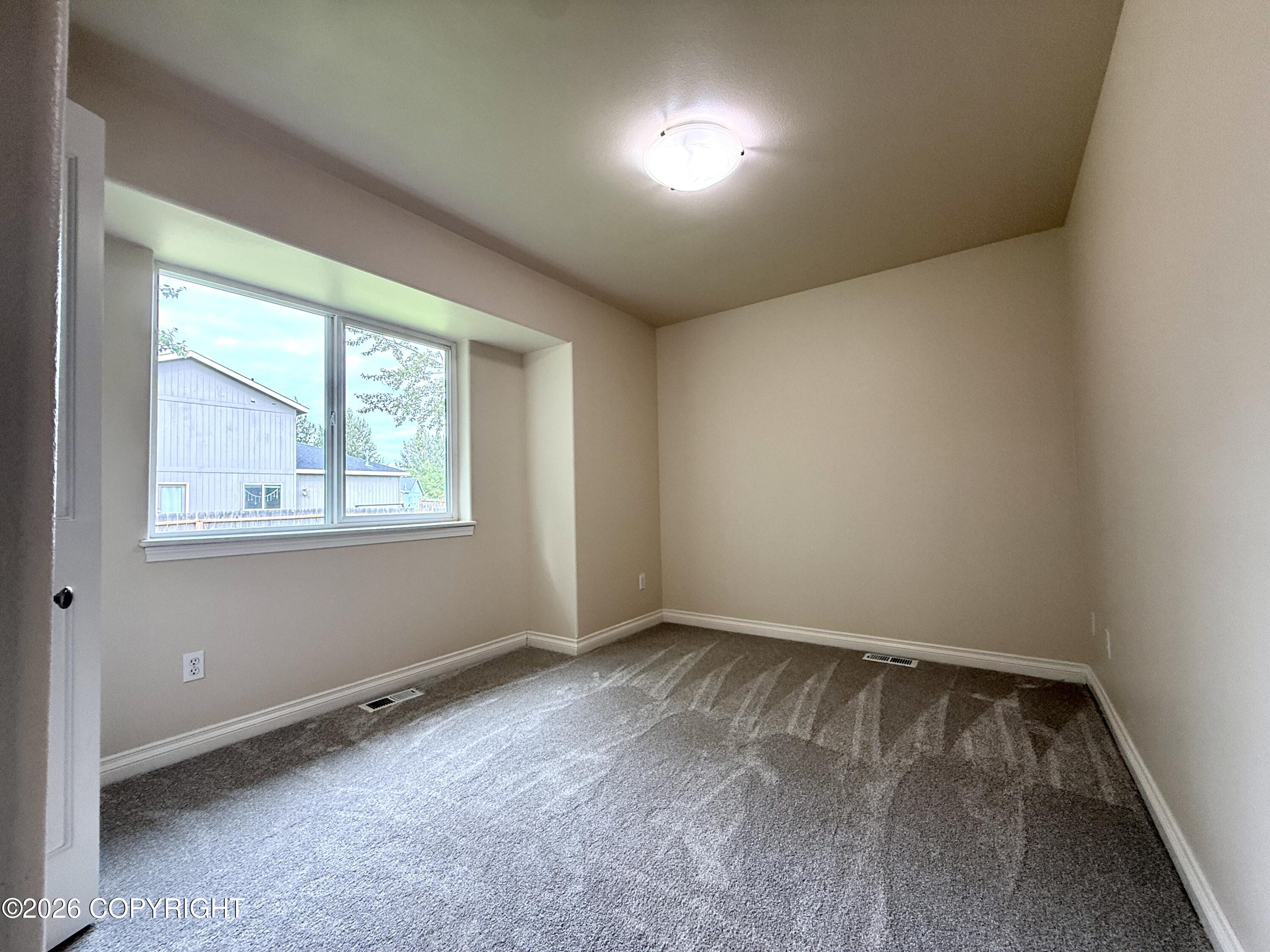 1145 W Granville Street Property Photo 33