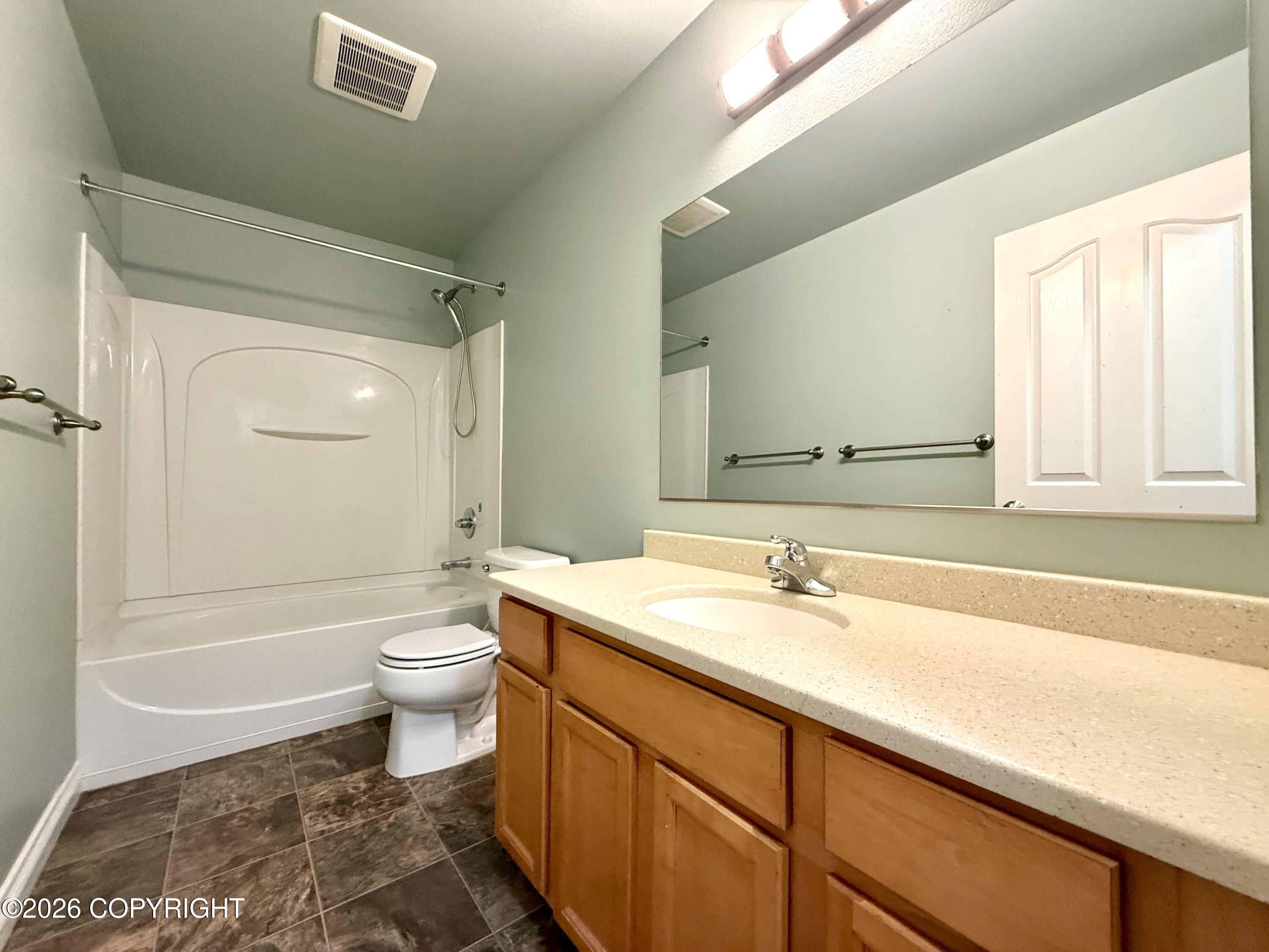 1145 W Granville Street Property Photo 39