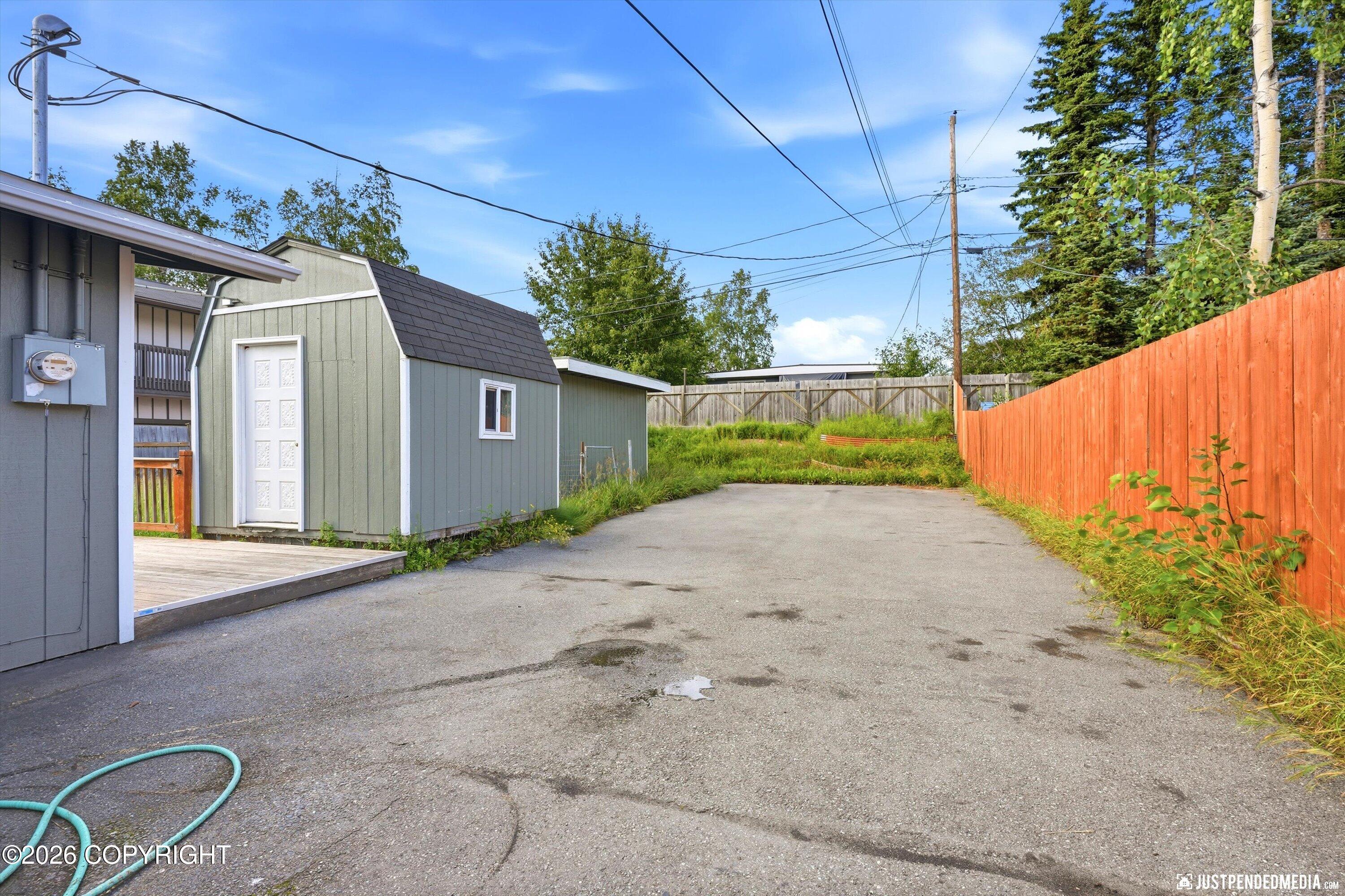 2101 W 46th Avenue Property Photo 29
