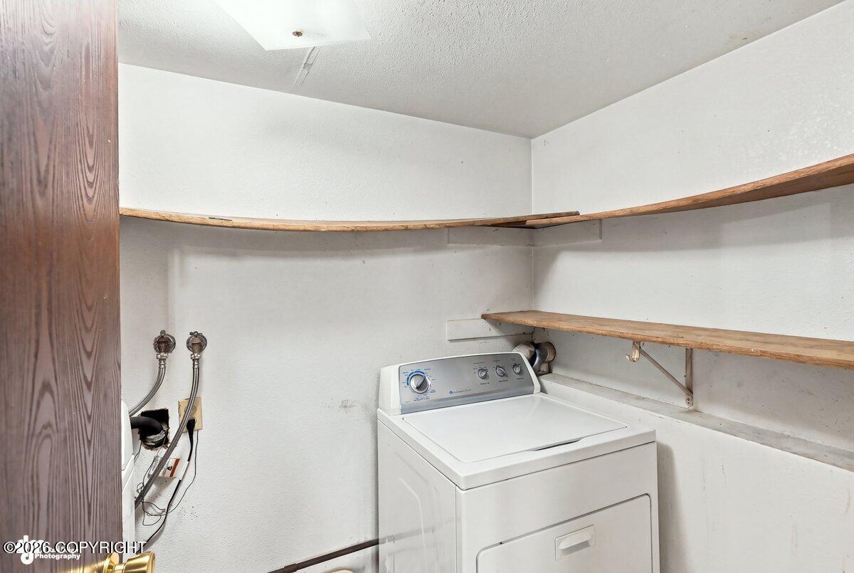 6402 Hampton Drive Property Photo 7