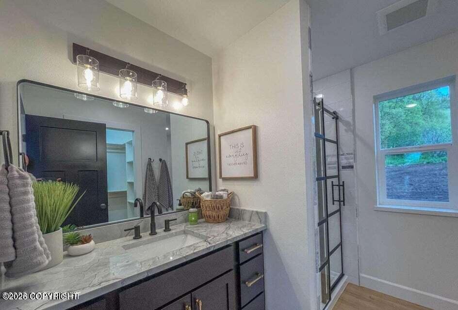 1060 Eric Lane Property Photo 7