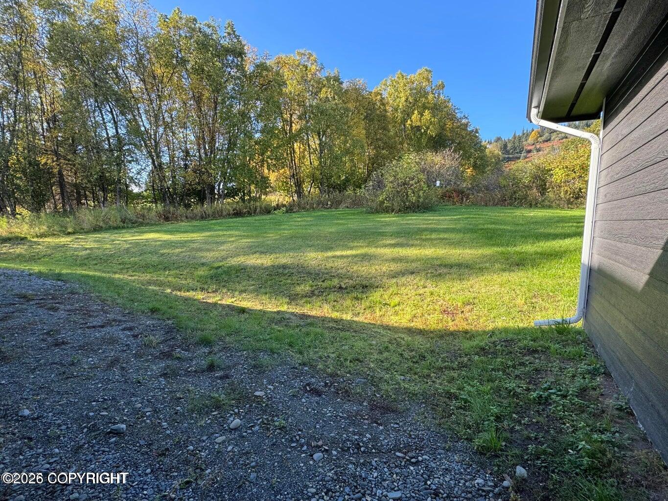 1060 Eric Lane Property Photo 12